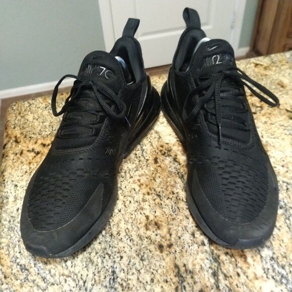 Nike Women's Air Max 270 Triple Black Sneakers Running Shoes AH6789-006 Sz 11 - Picture 3 of 12